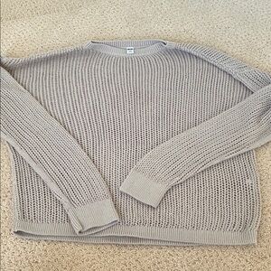 Uniqlo Men's Light Gray Crewneck Sweater